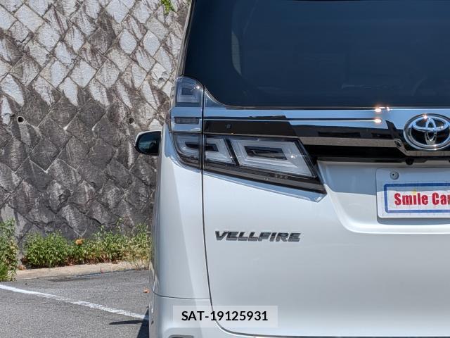 Toyota VELLFIRE 2019-08 8647117-15