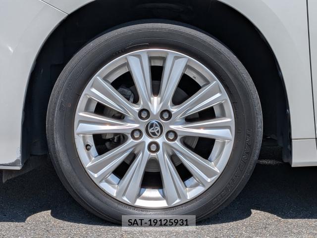 Toyota VELLFIRE 2019-08 8647117-18