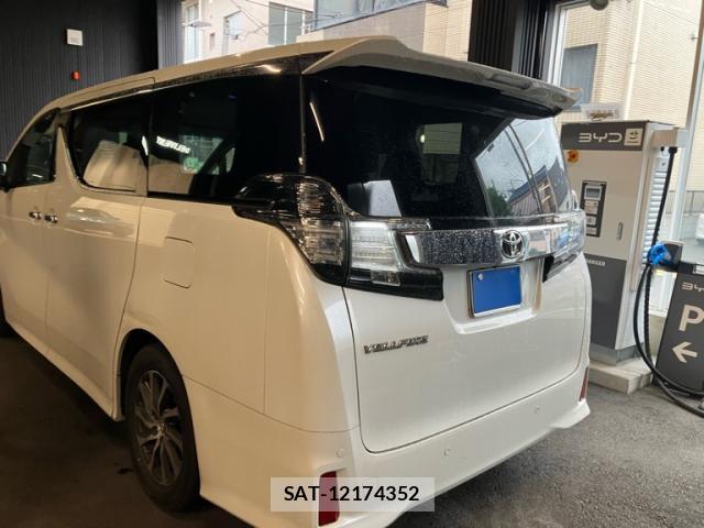 Toyota VELLFIRE 2015-12 8647973-12