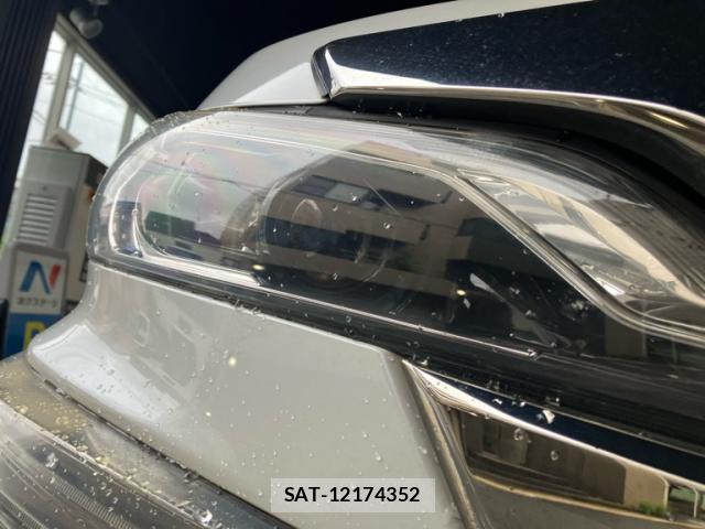Toyota VELLFIRE 2015-12 8647973-2