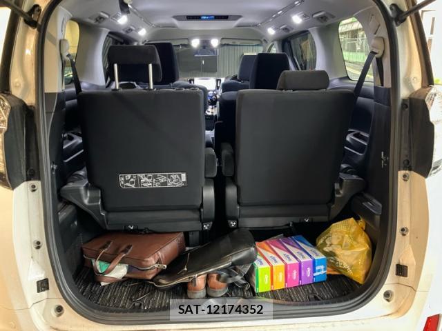 Toyota VELLFIRE 2015-12 8647973-3