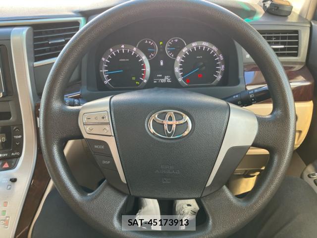 Toyota VELLFIRE 2013-11 8648593-14