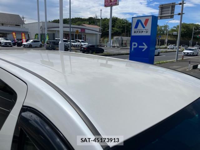 Toyota VELLFIRE 2013-11 8648593-2