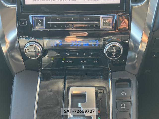 Toyota VELLFIRE 2016-08 8649937-13