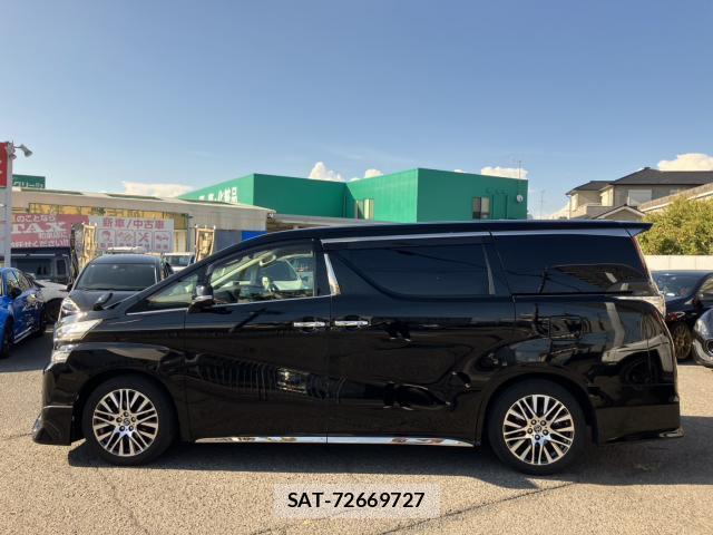 Toyota VELLFIRE 2016-08 8649937-17