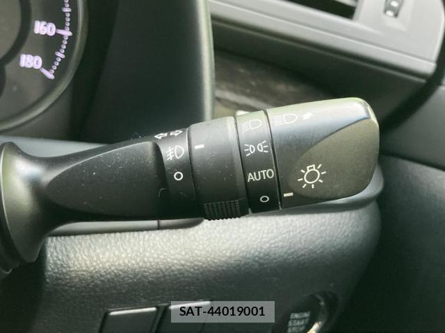 Toyota VELLFIRE 2017-03 8651172-15