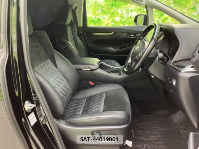 Toyota VELLFIRE 2017-03 8651172-3