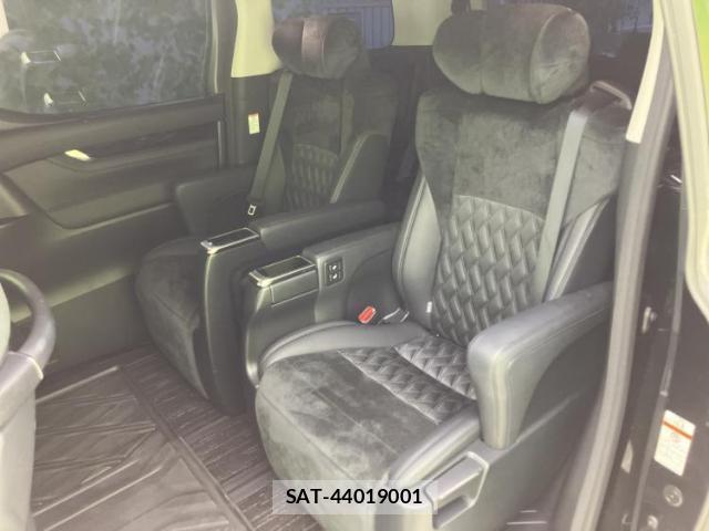 Toyota VELLFIRE 2017-03 8651172-7