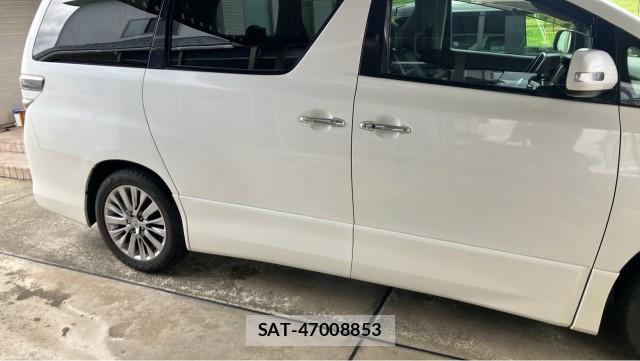Toyota VELLFIRE 2013-10 8651411-3