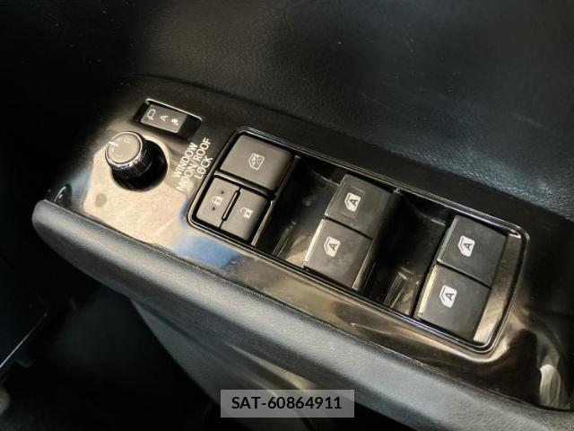 Toyota VELLFIRE 2015-12 8653559-17