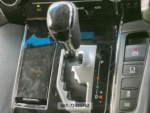 Toyota VELLFIRE 2019-05 8653625-17