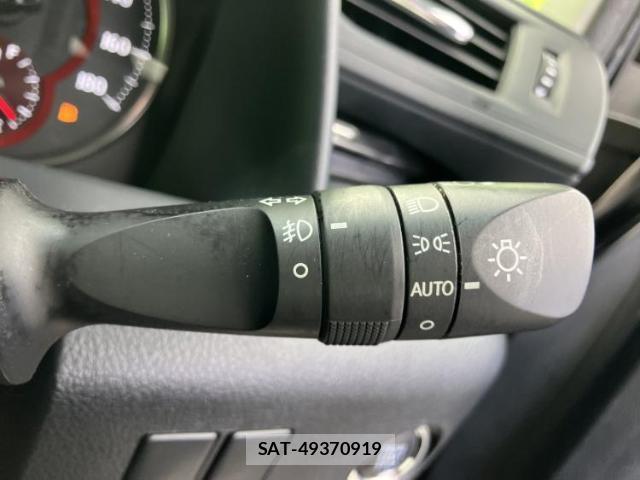 Toyota VELLFIRE 2018-10 8653639-16