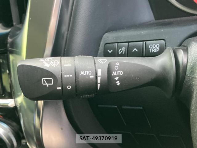 Toyota VELLFIRE 2018-10 8653639-17