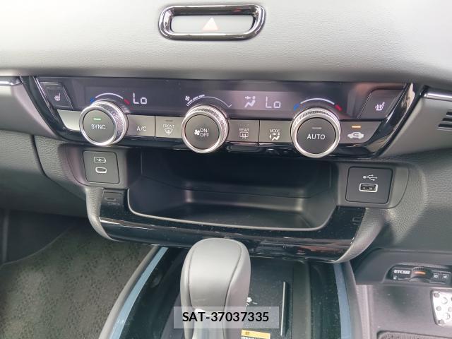 Honda VEZEL 2025-07 8646752-17