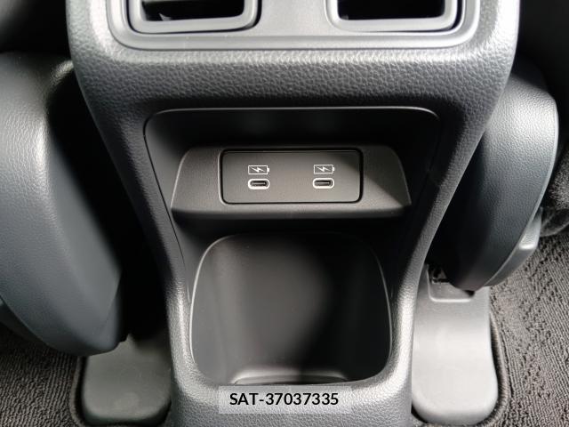 Honda VEZEL 2025-07 8646752-18