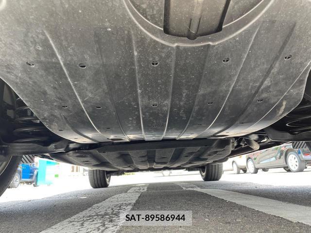 Honda VEZEL 2019-12 8646857-18