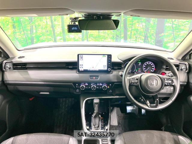 Honda VEZEL 2024-01 8647215-1