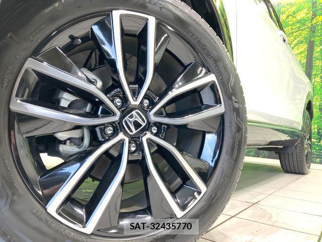Honda VEZEL 2024-01 8647215-12