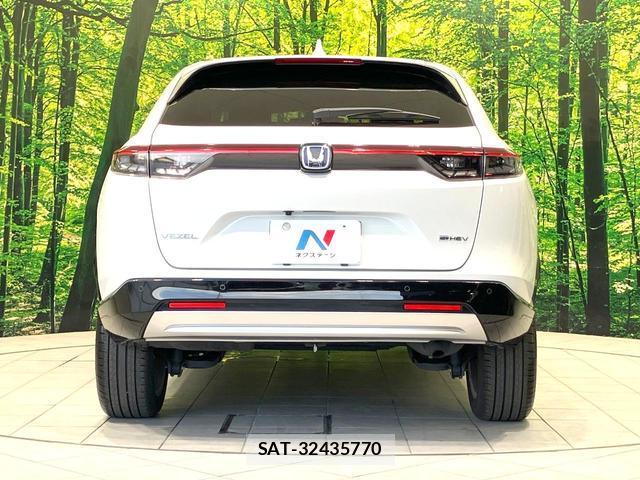 Honda VEZEL 2024-01 8647215-14