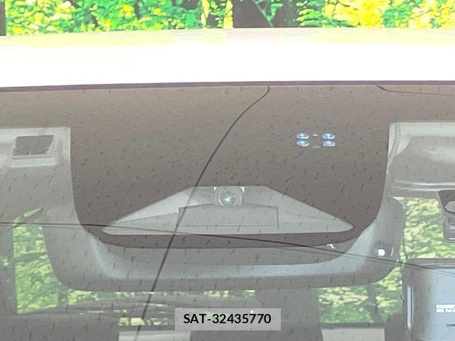 Honda VEZEL 2024-01 8647215-4