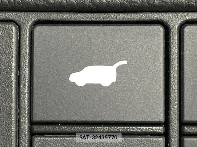 Honda VEZEL 2024-01 8647215-6