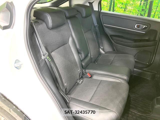 Honda VEZEL 2024-01 8647215-8