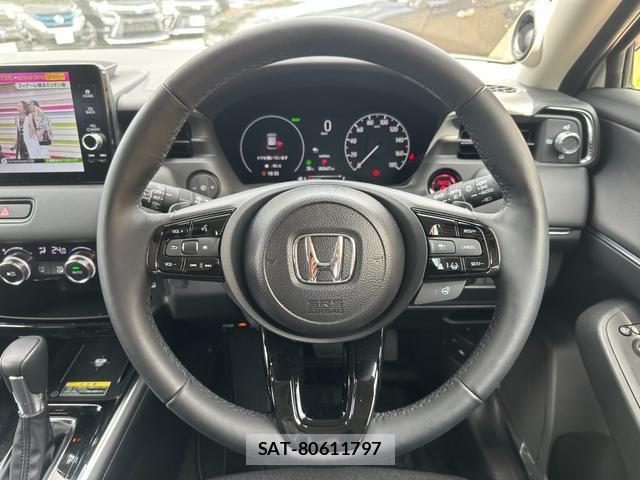 Honda VEZEL 2025-11 8647480-10