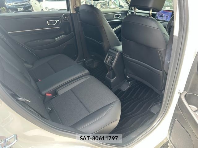 Honda VEZEL 2025-11 8647480-12