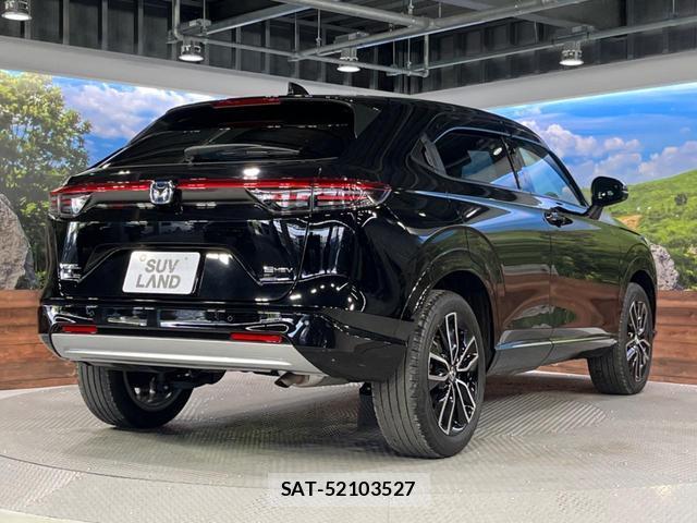 Honda VEZEL 2025-03 8647947-17