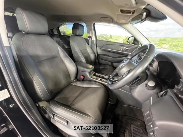 Honda VEZEL 2025-03 8647947-8