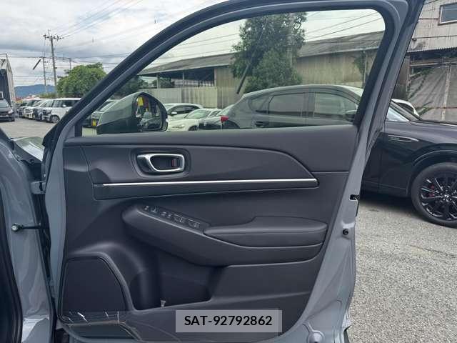 Honda VEZEL 2026-08 8648165-16
