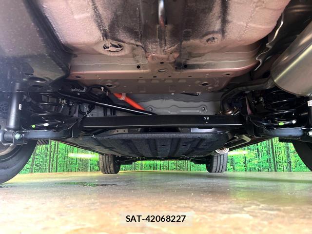 Honda VEZEL 2025-07 8648302-16