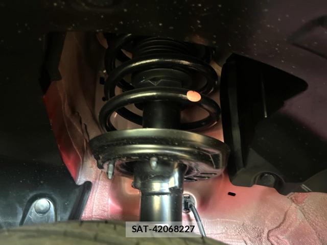 Honda VEZEL 2025-07 8648302-17