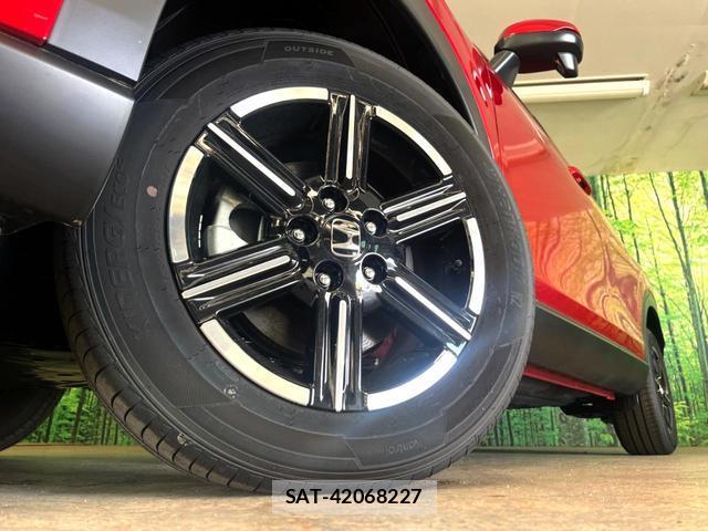 Honda VEZEL 2025-07 8648302-19