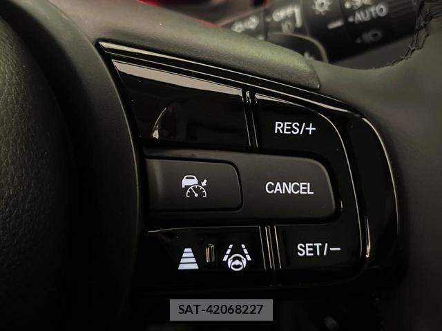 Honda VEZEL 2025-07 8648302-2