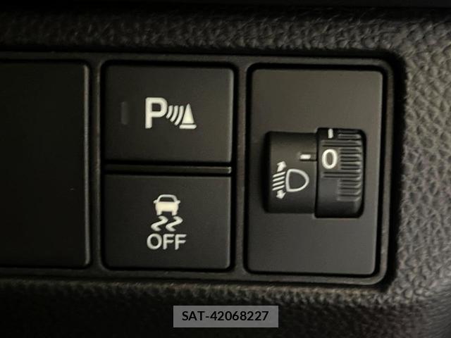 Honda VEZEL 2025-07 8648302-3