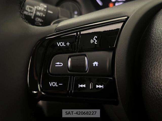 Honda VEZEL 2025-07 8648302-4
