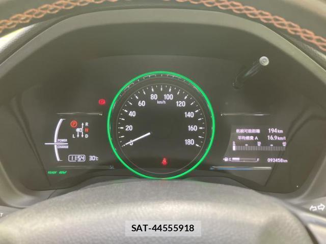 Honda VEZEL 2017-08 8648436-13