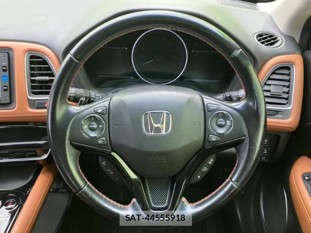 Honda VEZEL 2017-08 8648436-14