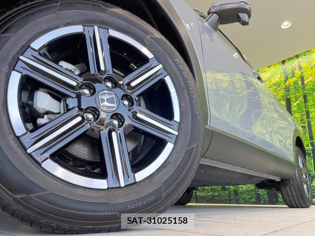 Honda VEZEL 2025-08 8648840-12