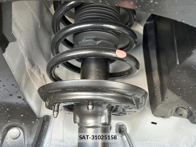 Honda VEZEL 2025-08 8648840-19