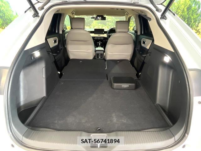 Honda VEZEL 2025-11 8649327-9