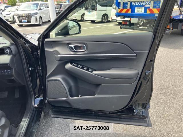 Honda VEZEL 2023-08 8649500-3