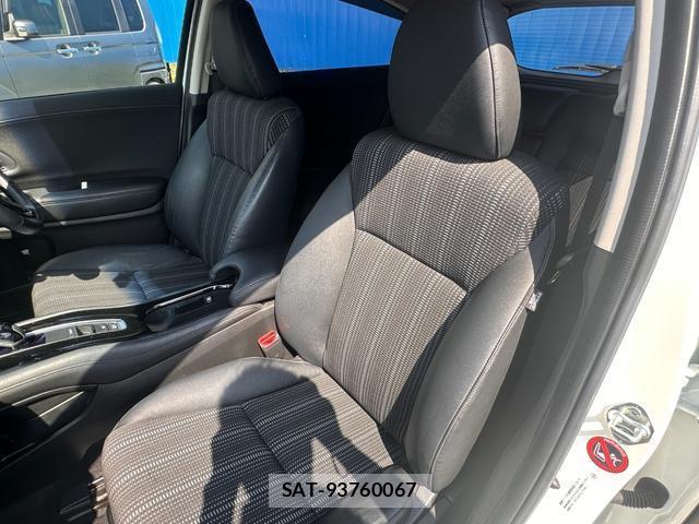 Honda VEZEL 2017-01 8649975-12
