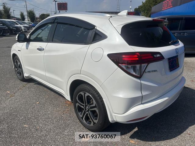 Honda VEZEL 2017-01 8649975-7