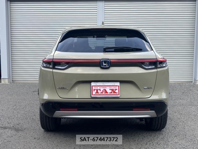 Honda VEZEL 2021-09 8650126-17