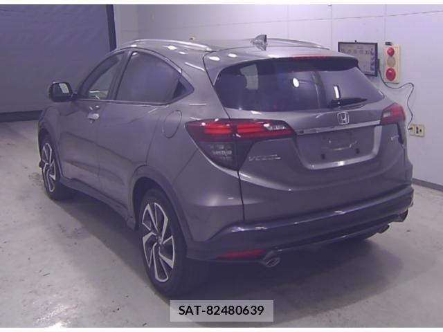 Honda VEZEL 2020-03 8650427-1