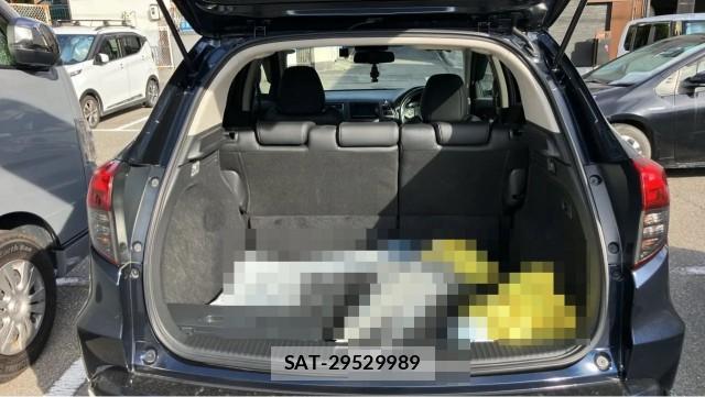 Honda VEZEL 2019-11 8651363-17