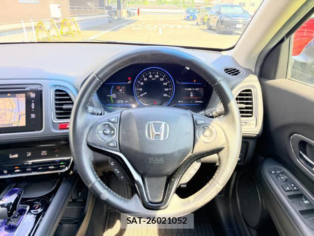 Honda VEZEL 2014-02 8651685-11