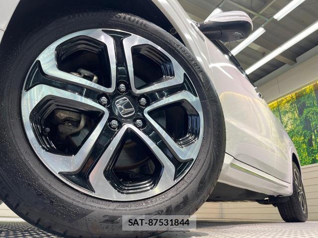 Honda VEZEL 2016-07 8652997-12